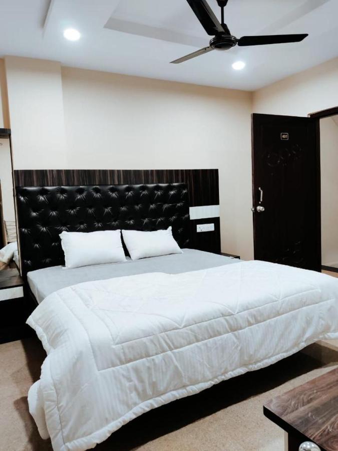 Priyaparadiseinn พาราณสี ภายนอก รูปภาพ